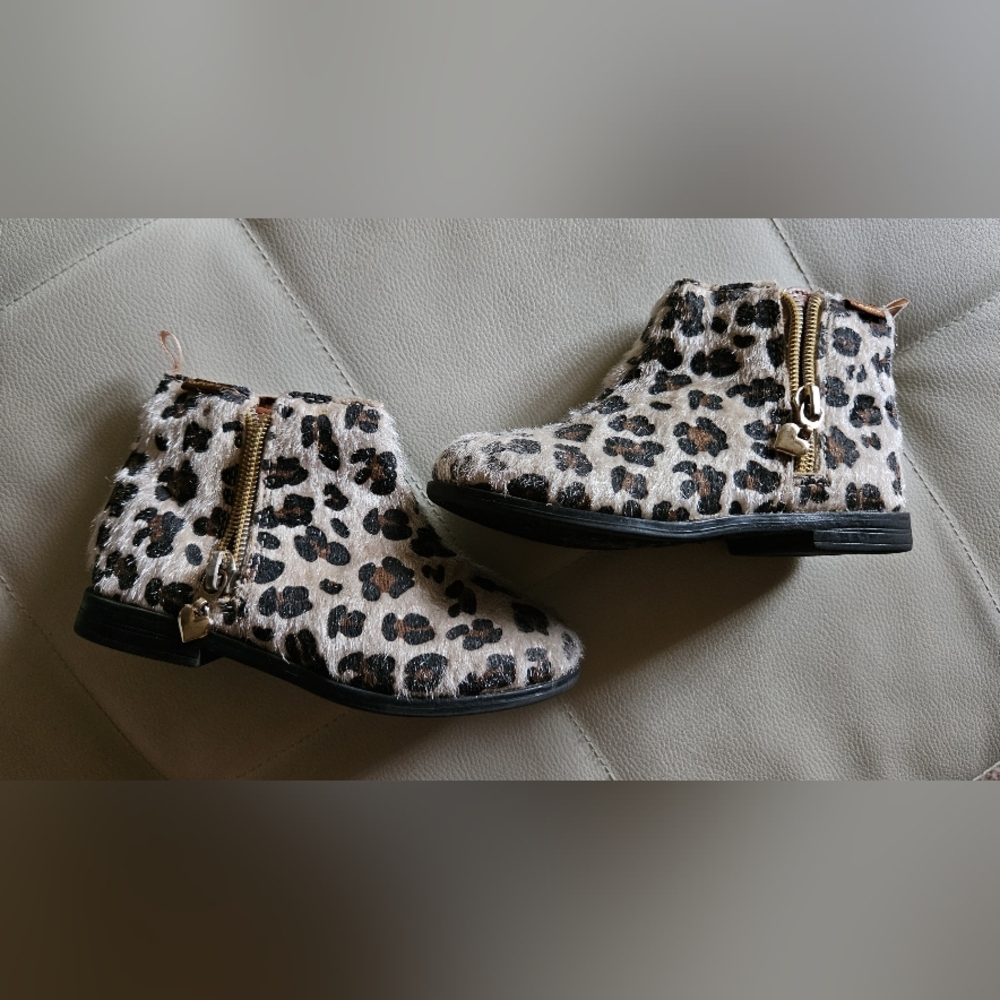 Cheetah Print Ankle Boots with Gold Heart Shape Zipper